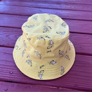 Banana bucket hat